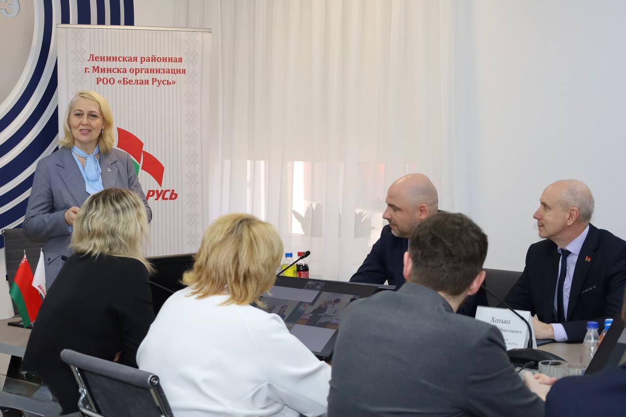 Первый слайд